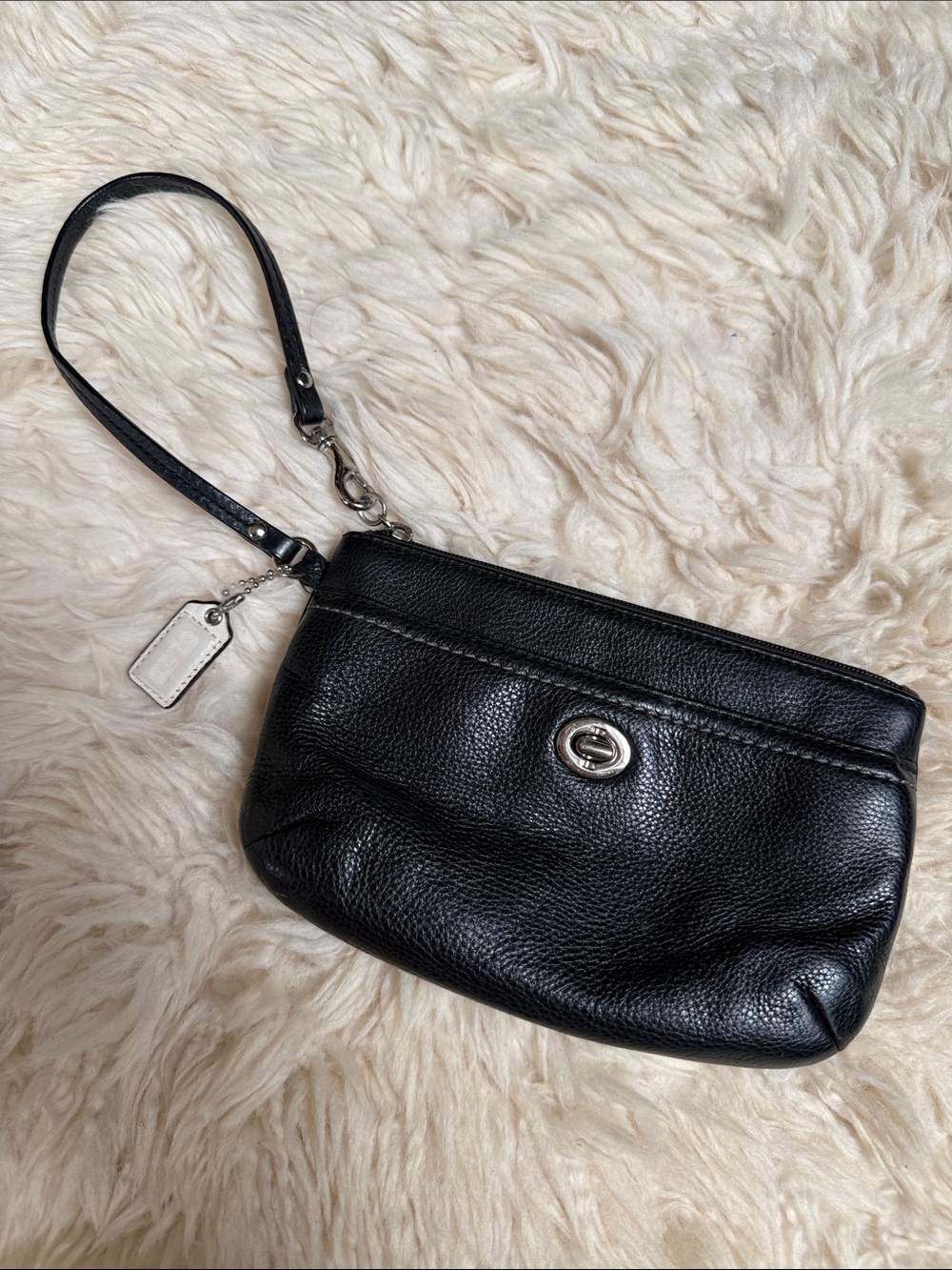 Vintage Coach Park Black Pebble Leather Wristlet